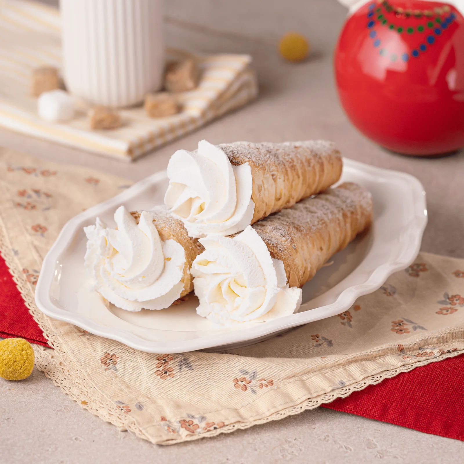 Cream Trubochki (Cream Horns)