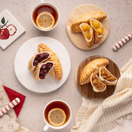 Sweet Pirozhki (Small Russian Pies)
