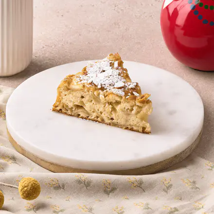 Sharlotka (Russian Apple Cake)